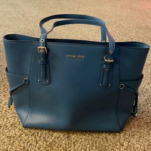 Michael Kors like new Blue bag